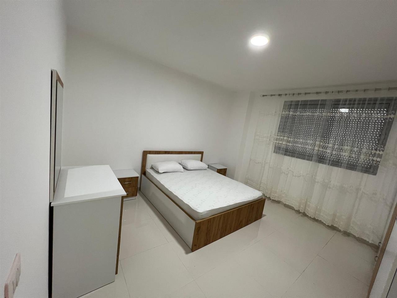 Qera, Apartament 2+1, Fresku, Tiranë