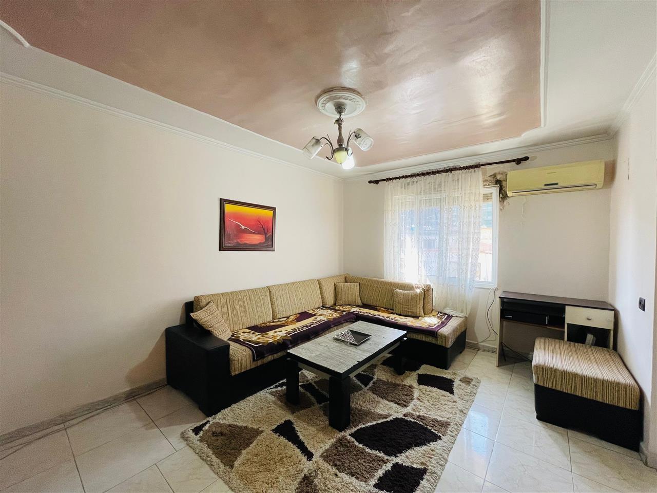 Disponojmë Apartament 1+1 për shitje, 21 Dhjetori Tiranë.