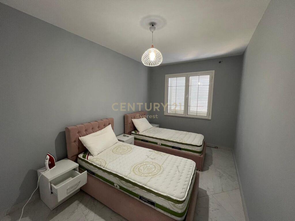 Qira | Apartament 2+1 | Don Bosco 500 € | 90 m2