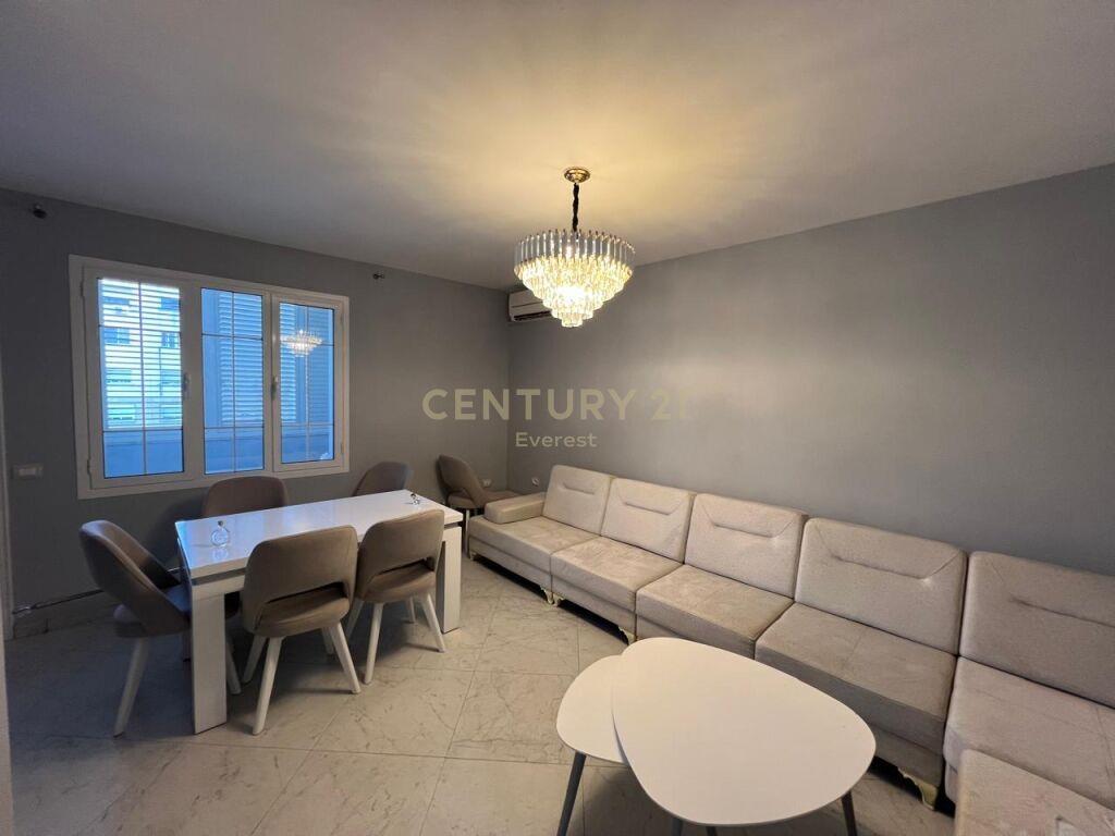 Qira | Apartament 2+1 | Don Bosco 500 € | 90 m2