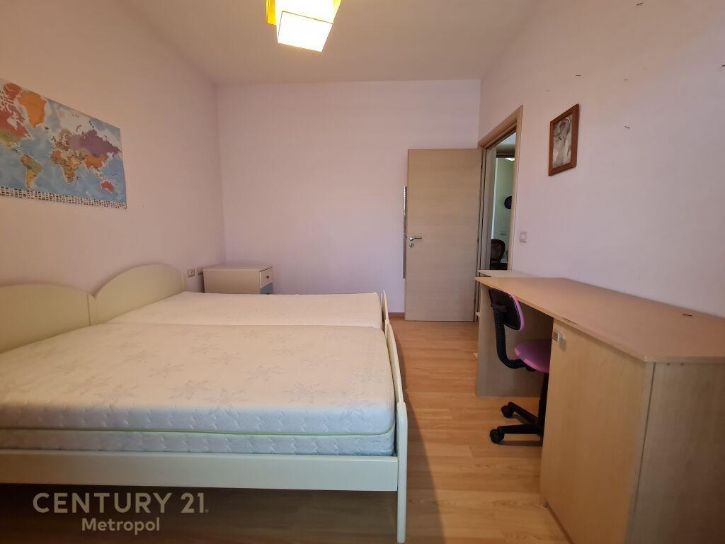 Qira | Apartament 3+1+2 | 21 Dhjetori 800 € | 138 m2