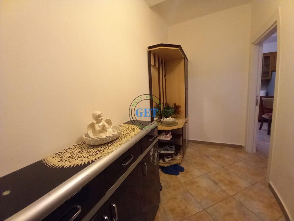 Qira ,Apartament 2+1+2 Tualete Ish Urt, Durres