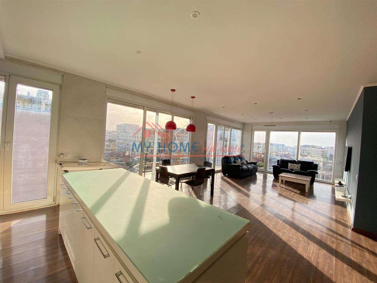 Apartament 2+1 me qera 21 Dhjetori ne Tirane