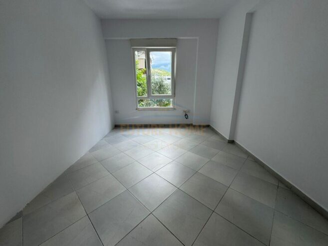 Shitet, Apartament 2+1, Kompleksi Fz, Liqeni i Thatë.