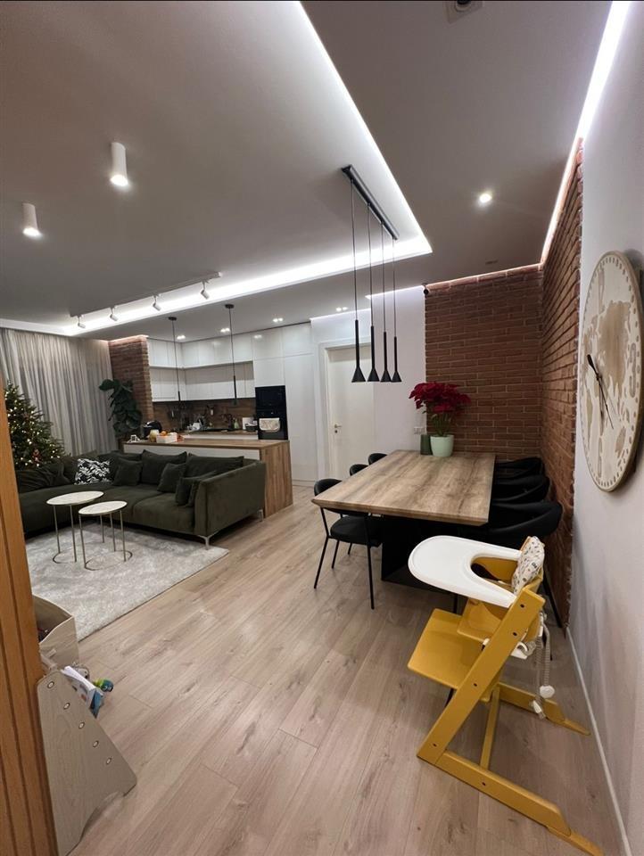 Apartament 2+1+2 te kompleksi Magnet, 21 Dhjetori, Kontakt