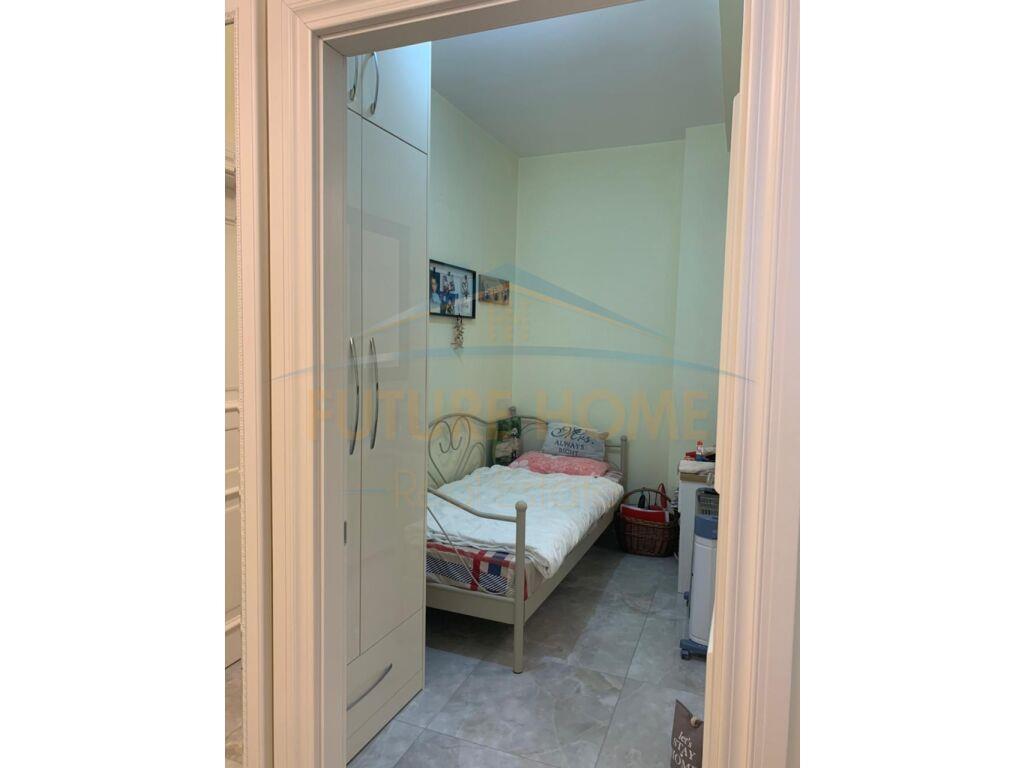 Qera, Apartament 2+1, ish Parku i Autobuzave, Tiranë