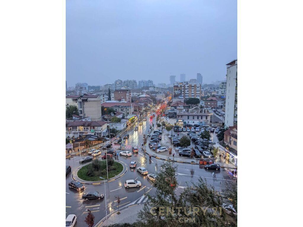 Qira | Dyqan 123 m2 | Komuna e Parisit 1200 €