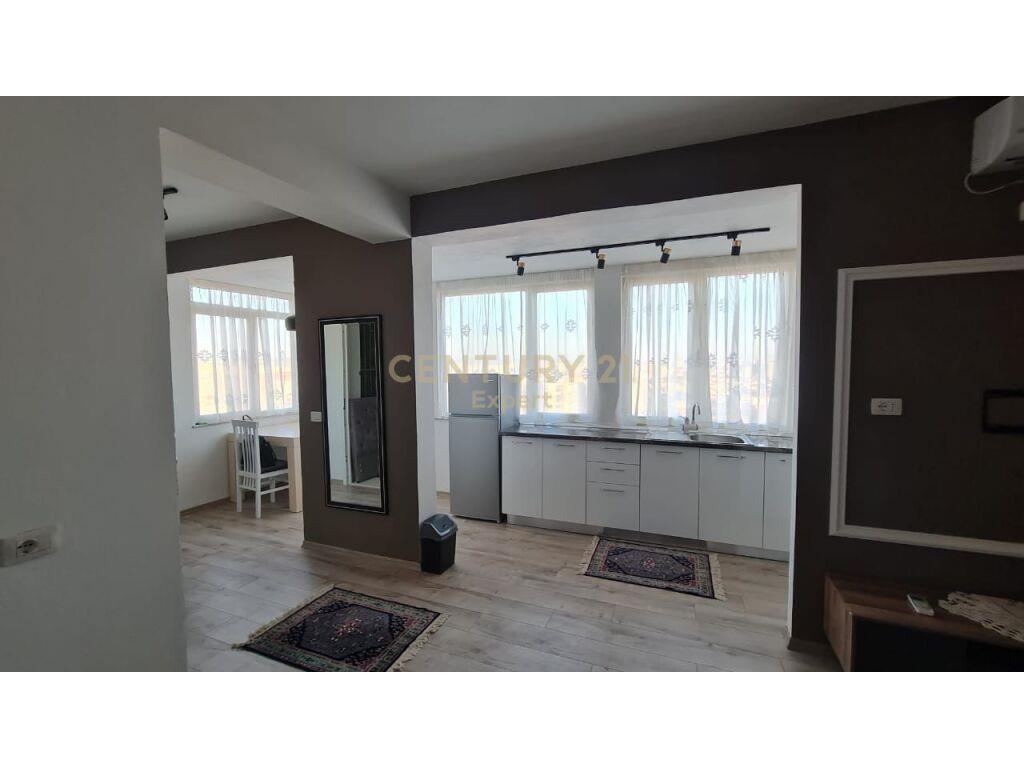 Qira | Studio | Rruga e Kavajes 400 € | 40 m2