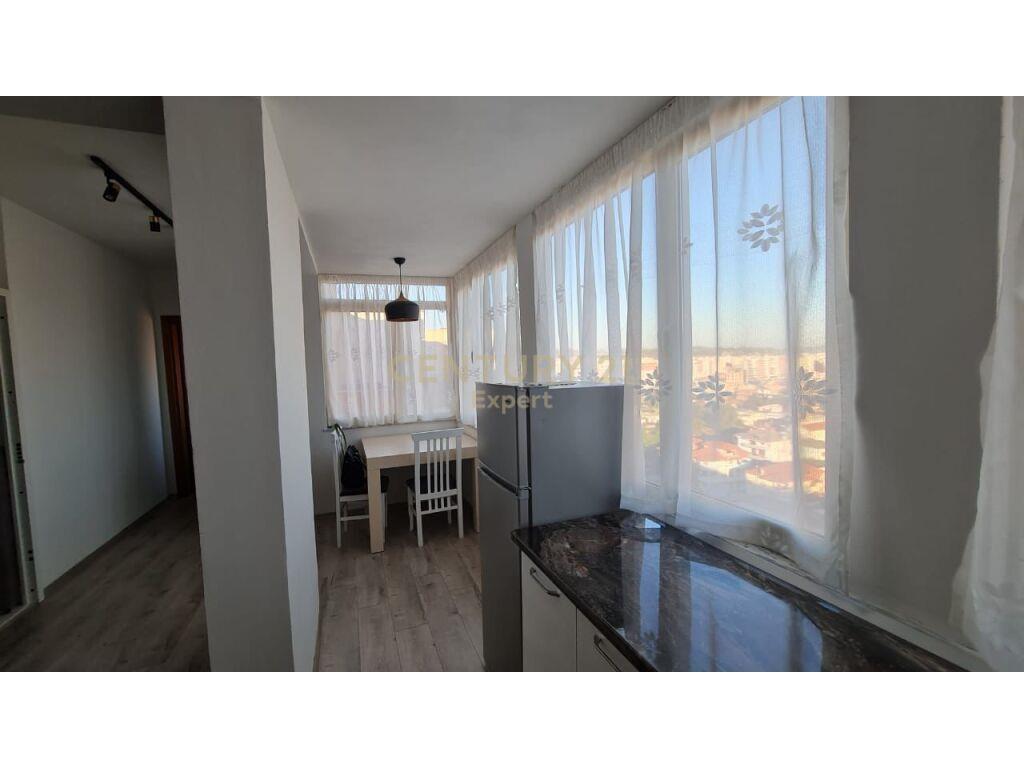 Qira | Studio | Rruga e Kavajes 400 € | 40 m2