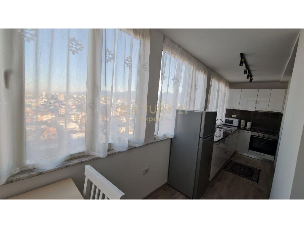 Qira | Studio | Rruga e Kavajes 400 € | 40 m2