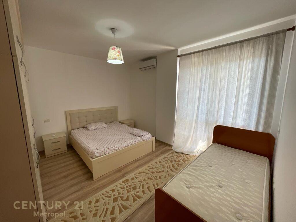 Qira | Apartament 2+1+2 | Zogu i Zi 700 € | 115 m2