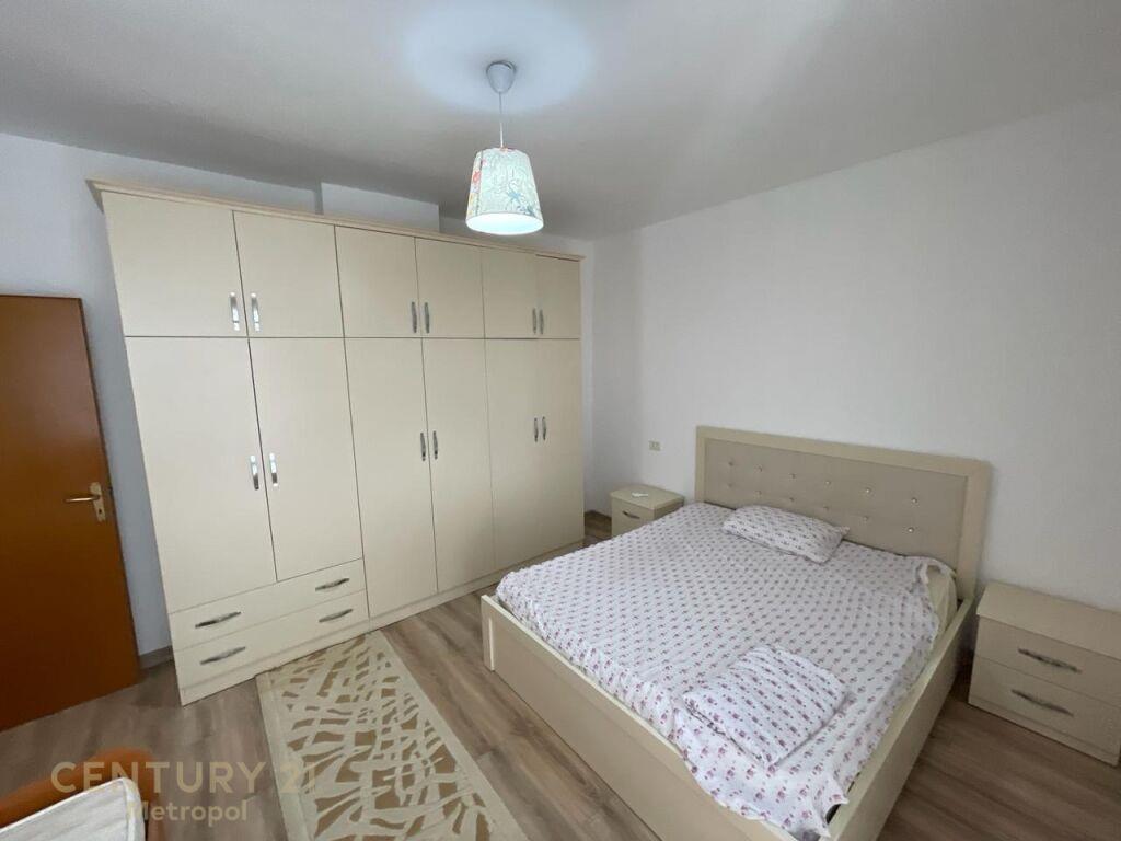 Qira | Apartament 2+1+2 | Zogu i Zi 700 € | 115 m2