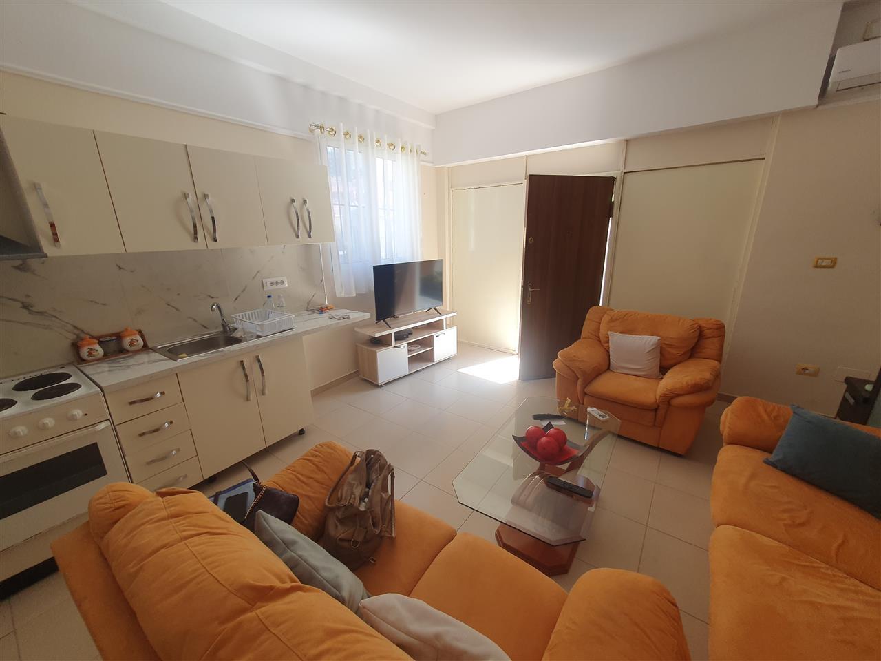 JEPET APARTAMENT 1+1 ME QIRA PRANE SHKOLLES NR.1 Vlore