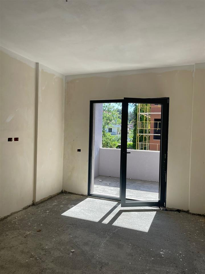 OKAZION 1400 euro m2 Rruka e Elbasanit