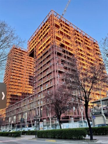 Shitet apartament 2+1+2 Garden Building Tirane.