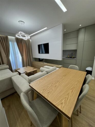 Shitet apartament 2+1+2 Garden Building Tirane.