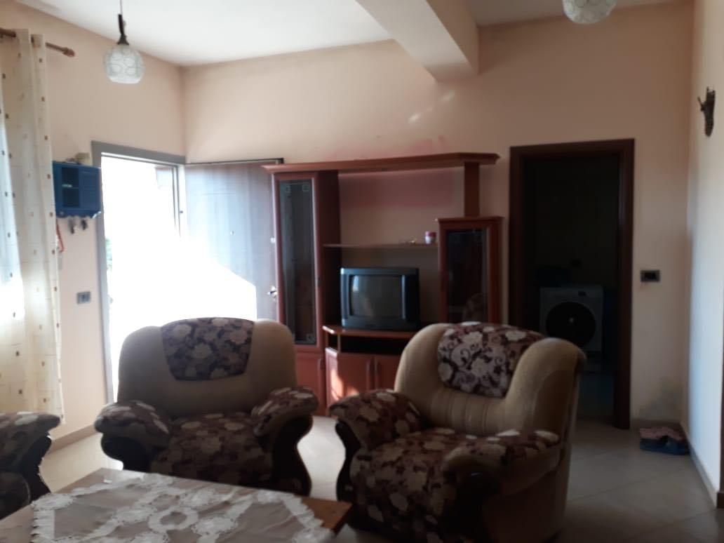 Jepet apartament qera afer q stidentit