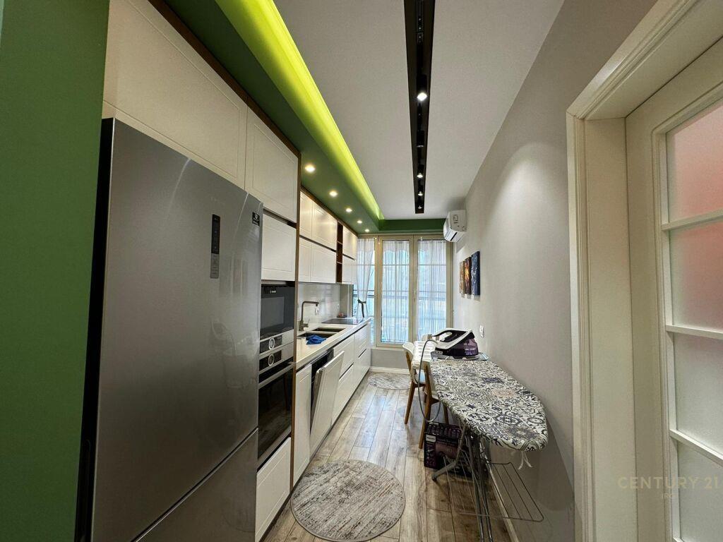 Qira | Apartament 2+1+2+ Post Parkimi | 21 Dhjetori 900 €