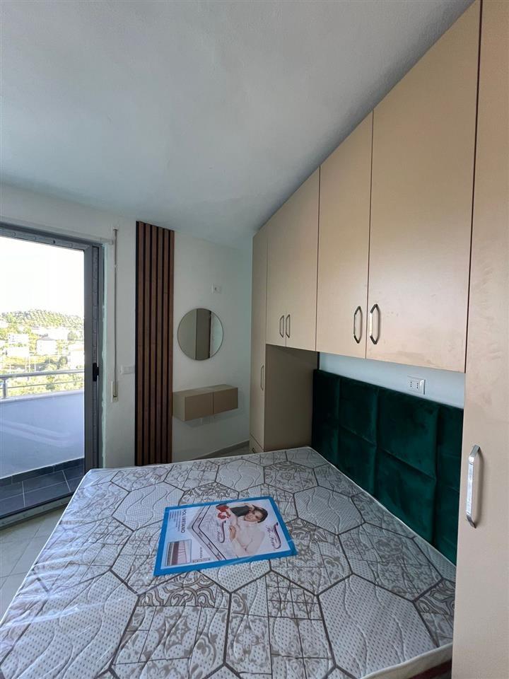 Shitet gazonjere pamje deti te shkembi Kavajes