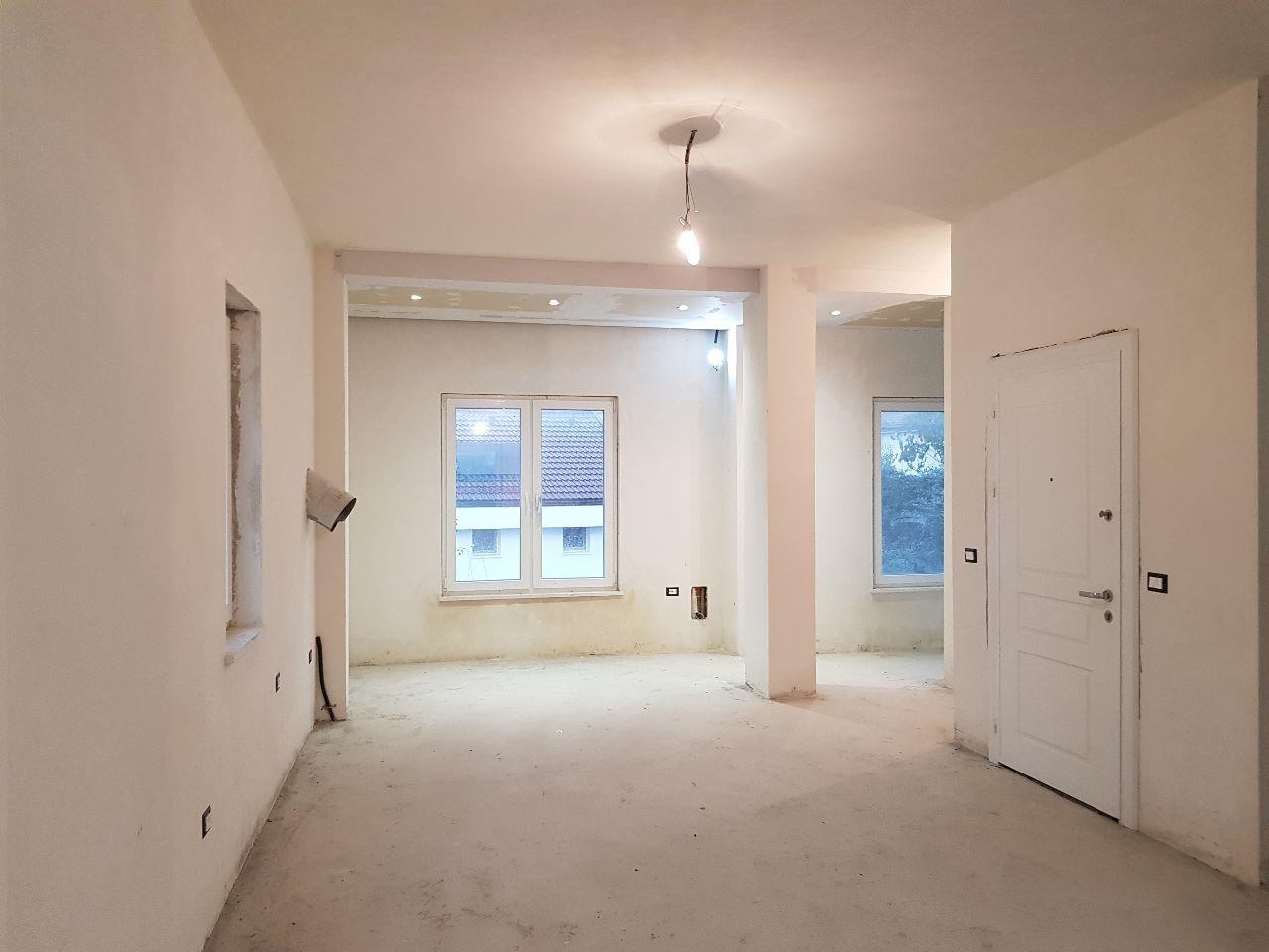 VILË 3-KATËSHE ME QERA, AKACIA HILLS 2