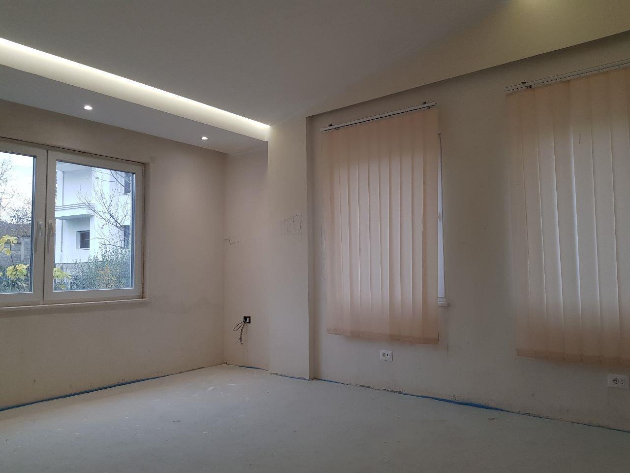 VILË 3-KATËSHE ME QERA, AKACIA HILLS 2