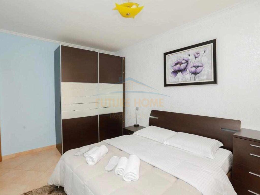 Qera, Apartament 3+1+2, Ish Ekspozita, Tiranë.