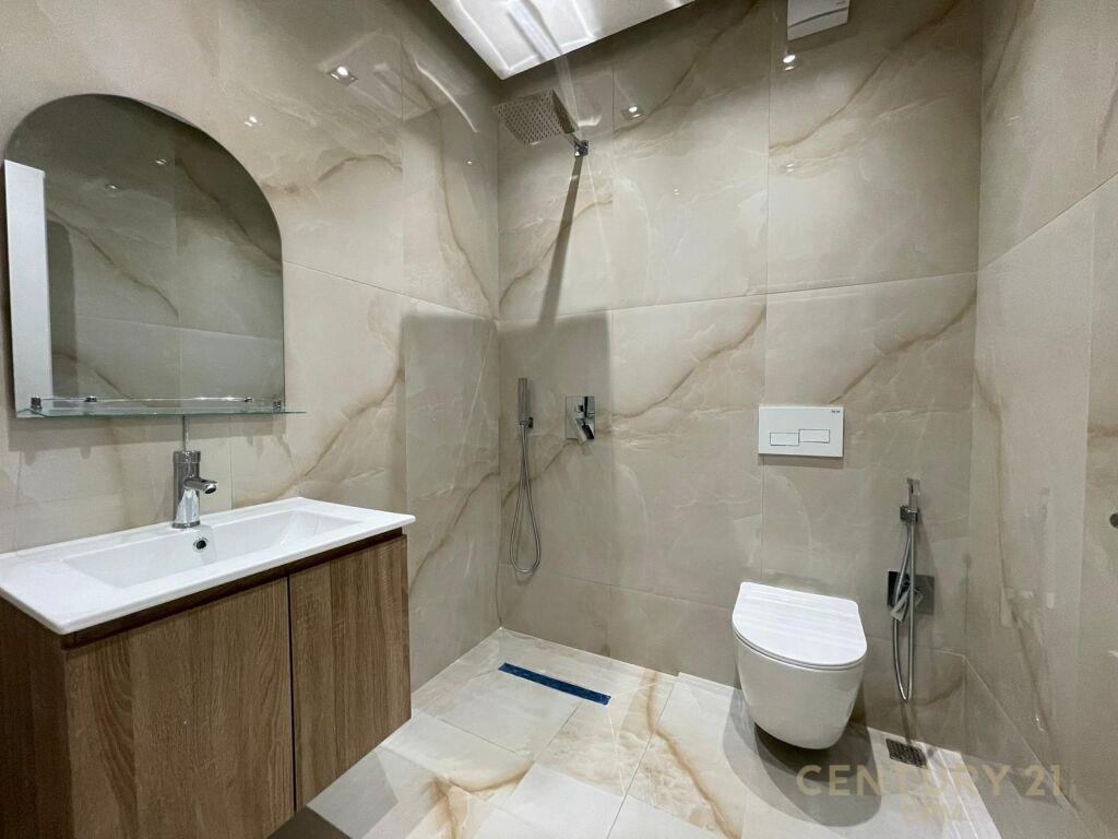 Shitet | Apartament 2+1 | Kopshti Botanik 210 000 € | 121 m2