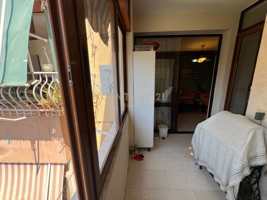 Shitet | Apartament 1+1 | Rruga e Elbasanit 165000€ | 72 m2