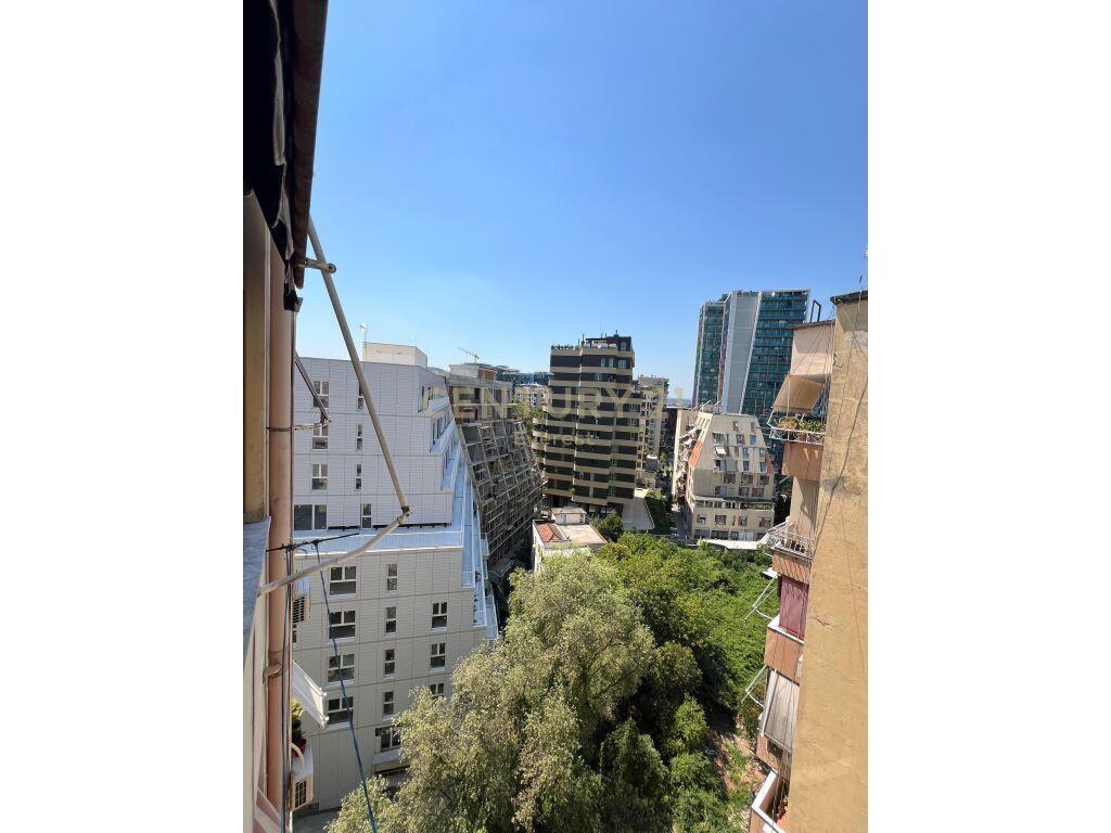 Shitet | Apartament 1+1 | Rruga e Elbasanit 165000€ | 72 m2