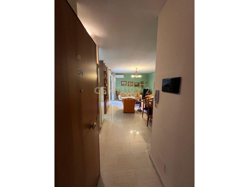 Shitet | Apartament 1+1 | Rruga e Elbasanit 165000€ | 72 m2