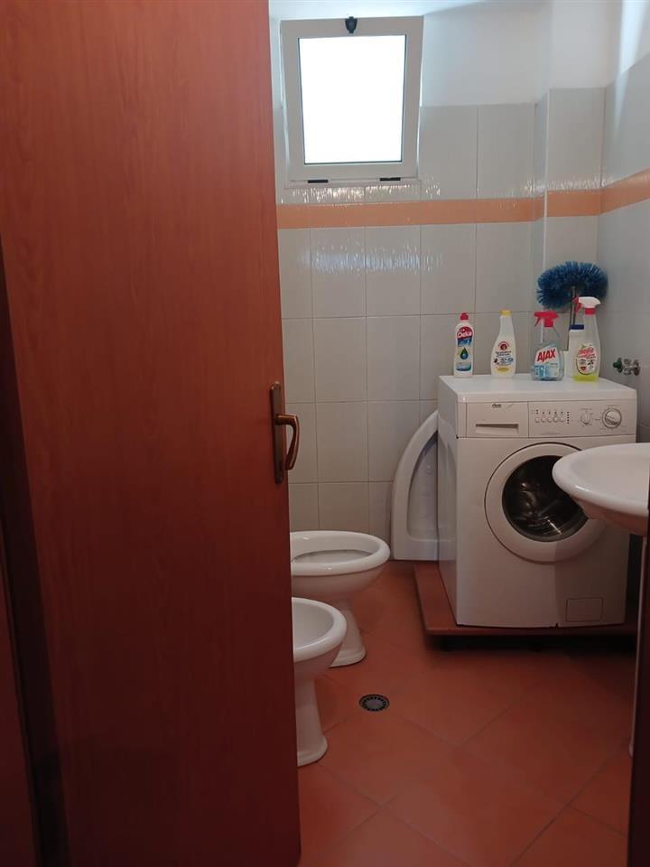 JEPET APARTAMENT 2+1+2 ME QIRA TE ISH URT!