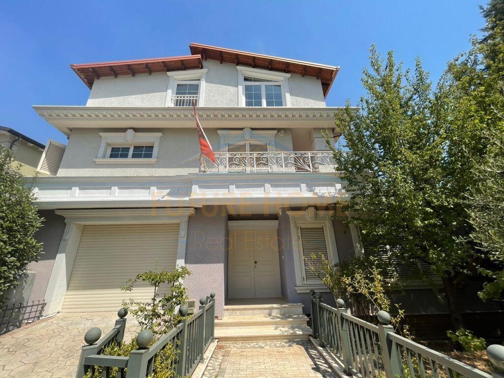 Qera, Vilë 4 Katëshe + Pishinë, Akacia Hills