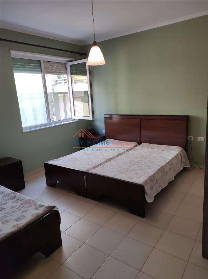Apartament 2+1 Me Qira Tek Kopshti Zologjik