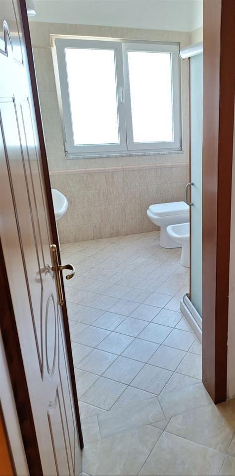 apartament me qera plazh hekurrulla