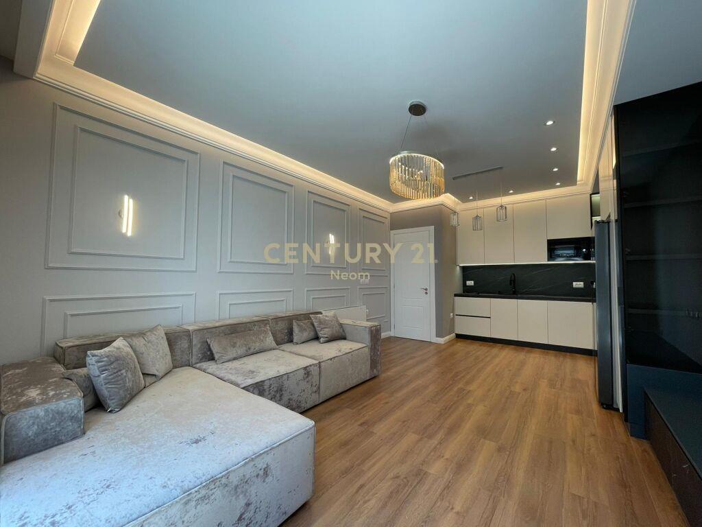 Qira | Apartament 2+1+Post Parkimi | Kinostudio 800€