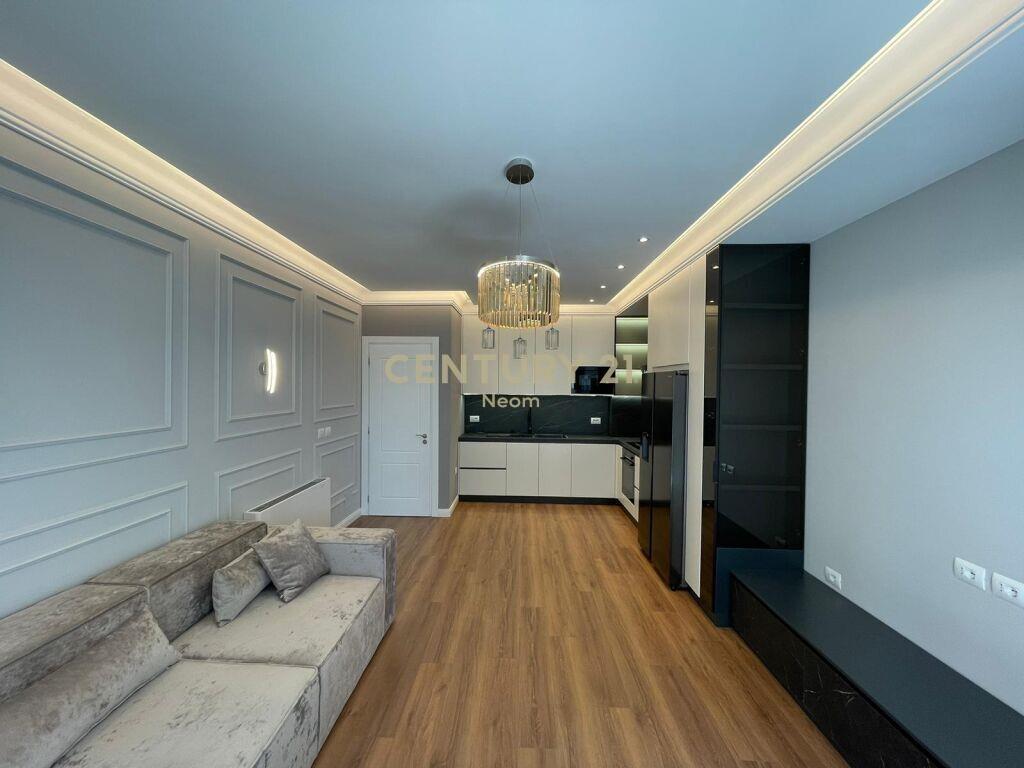 Qira | Apartament 2+1+Post Parkimi | Kinostudio 800€