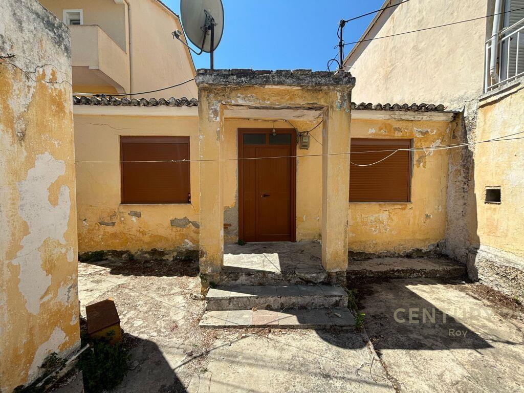 SHITET SHTEPI PRIVATE NE QENDER TE DURRESIT!!!