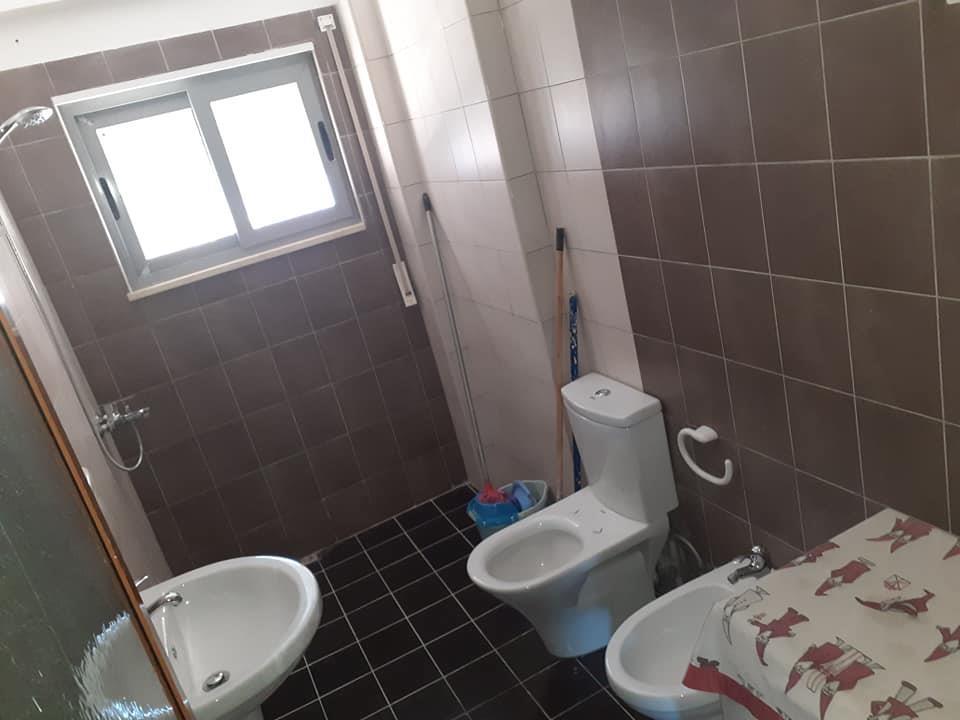 PËR QIRA APARTAMENT 2+1 E MOBILUAR KOPSHTI BOTANIK (TIRANE)