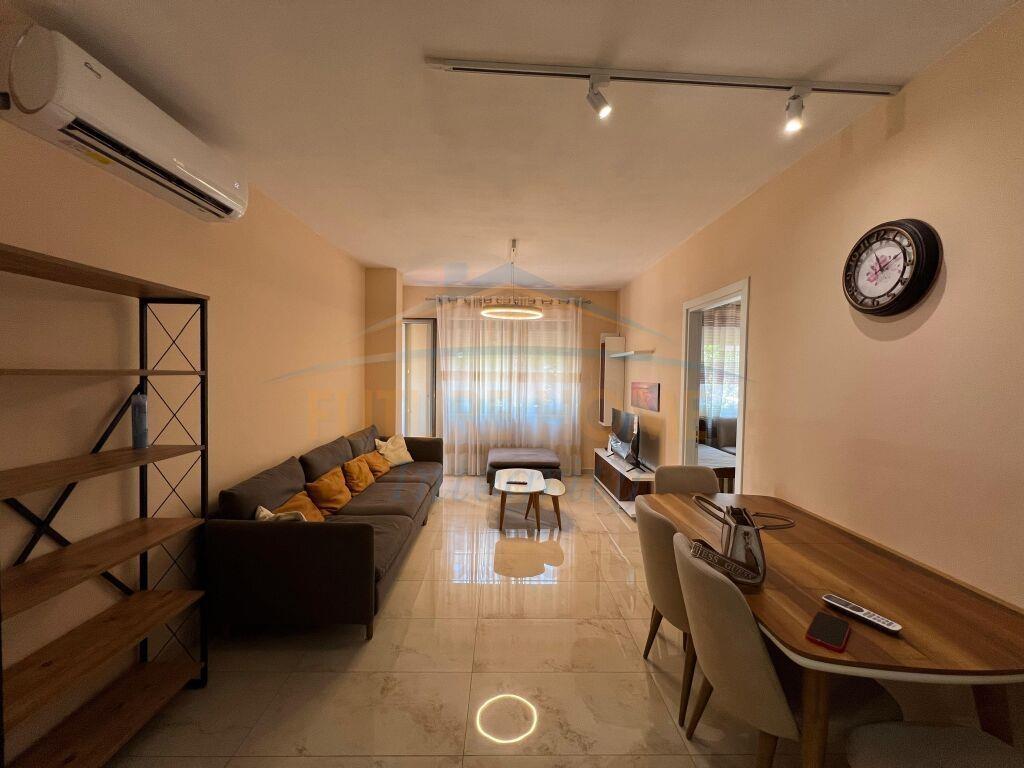 Qera, Apartament 2+1+Post Parkimi, Rruga e Dibrës, Tiranë.