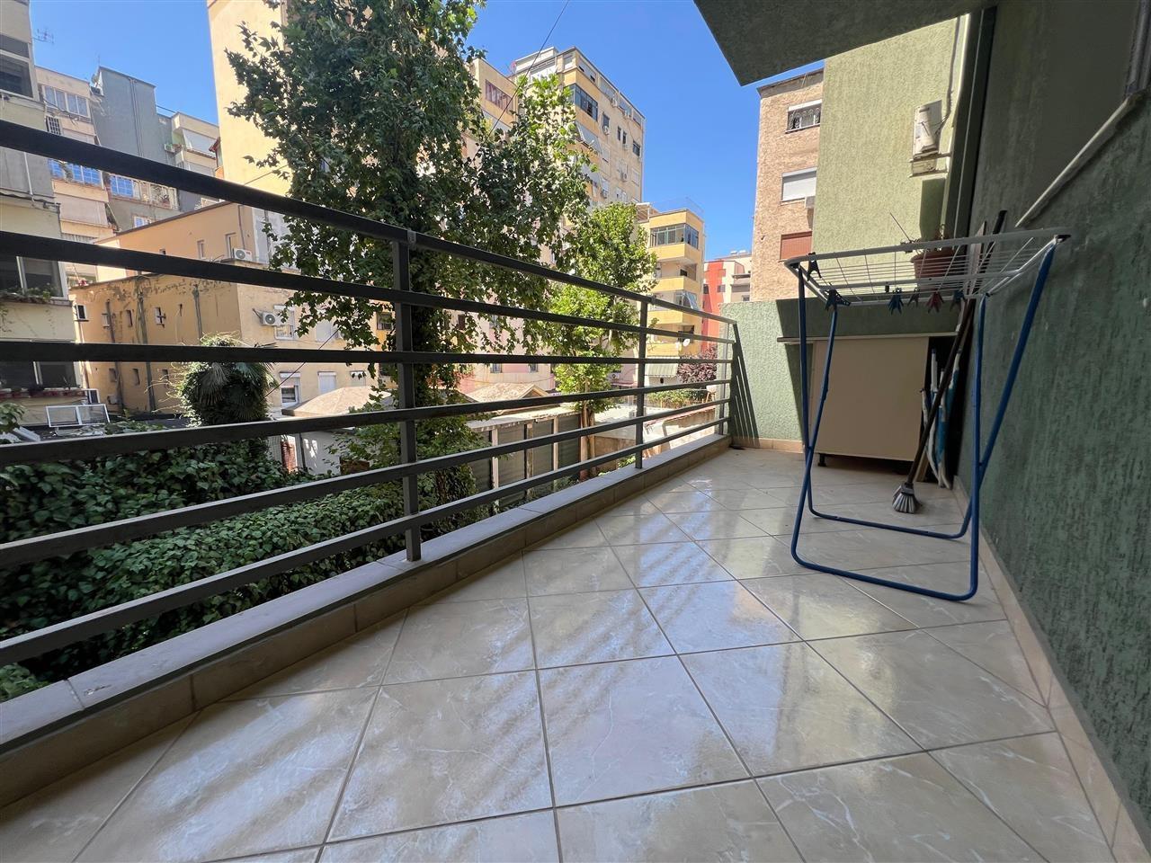 JEPET ME QIRA APARTAMENT 2+1+POST PARKIMI NE MYSLYM SHYR