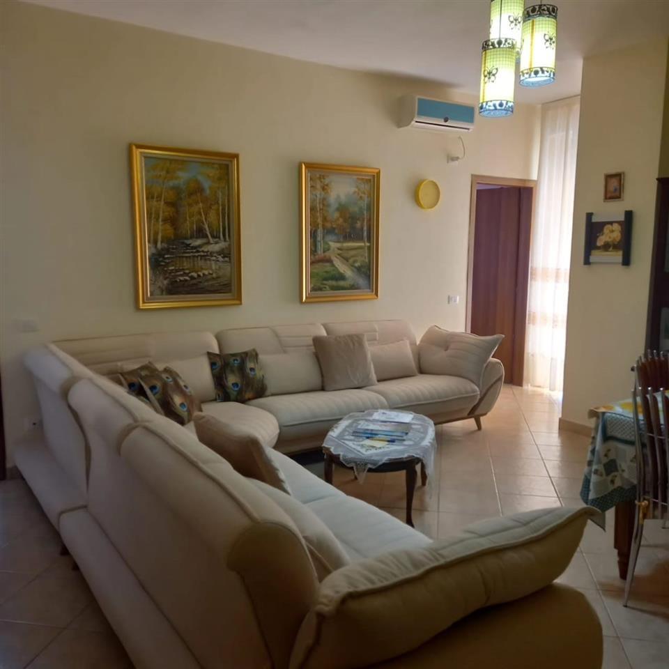 shitet apartament Miami 2,Golem