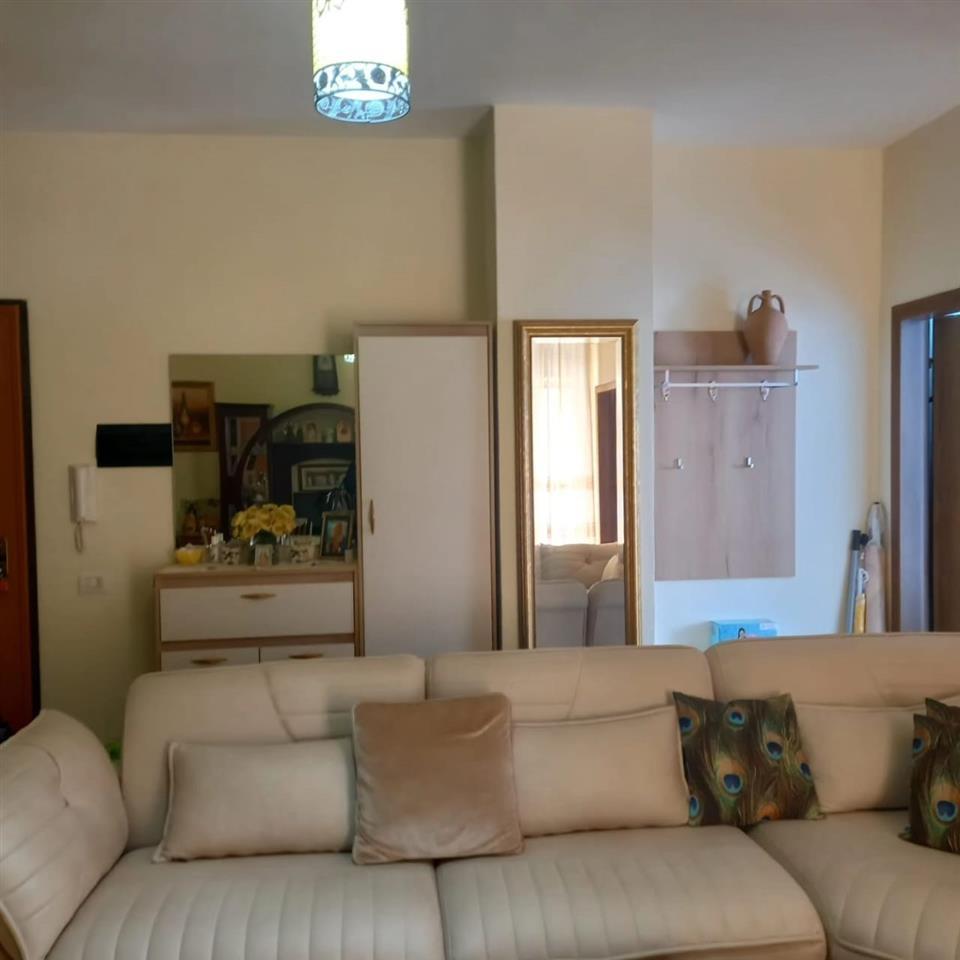 shitet apartament Miami 2,Golem