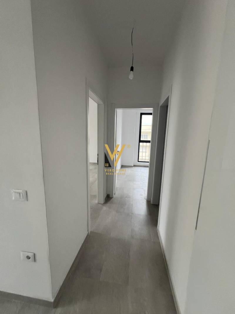 JEPET ZYRE ME QERA TE KOMUNA E PARISIT 750 EURO