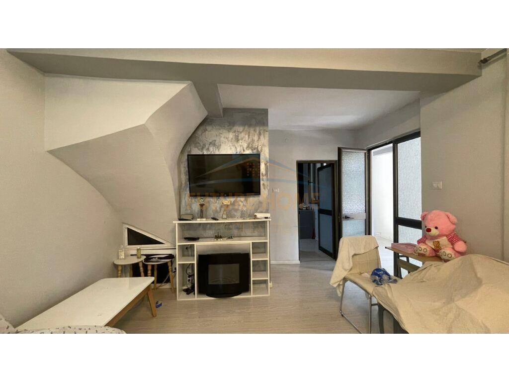 apartament me qera 3+1+2, rruga Bardhyl