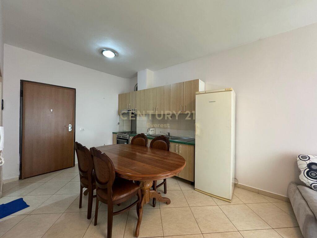 KOPSHTI BOTANIK, JAPIM APARTAMENT 1+1 PER QIRA