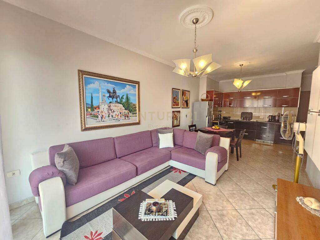 Tek Kompleksi Vizion Plus, Jepet Me Qira Apartament 2+1!!