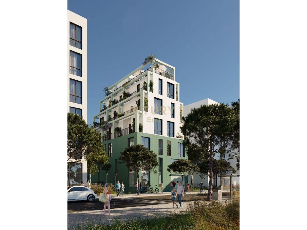 GARSONIERE NE SHITJE NE GOLEM!