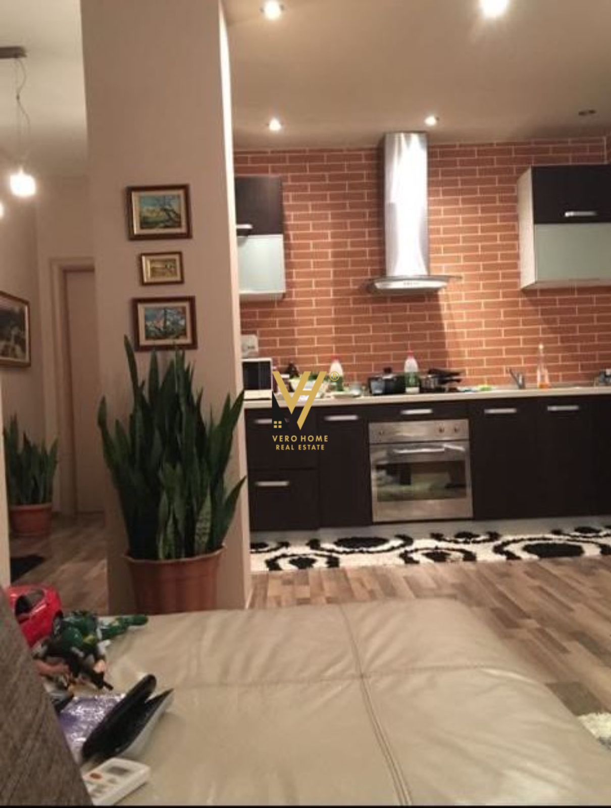 APARTAMENT 2+1 ME QERA TE KOPSHTI ZOOLOGJIK 600E