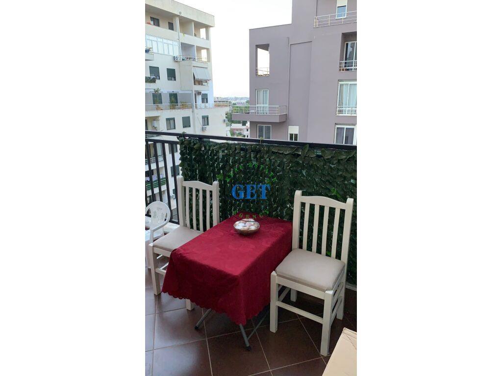 Shitet, Apartament 1+1, Plazh, Rrota e Kuqe, Durres.