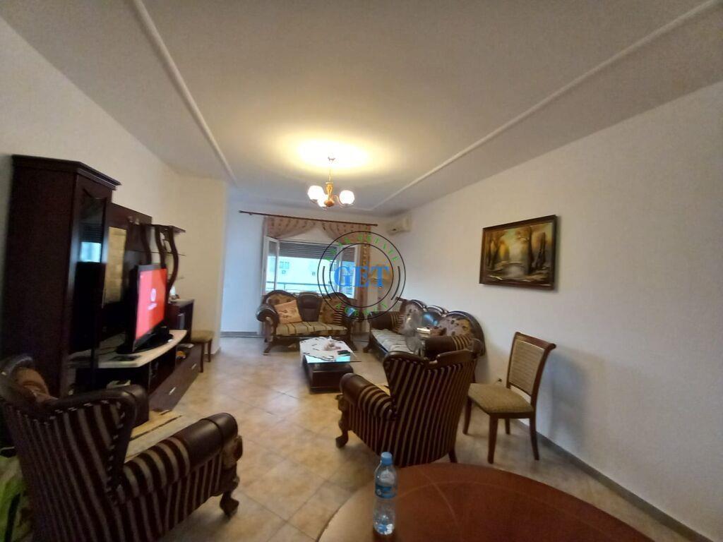 Qira, Apartament 2+1+2 Ish Urt, Durres